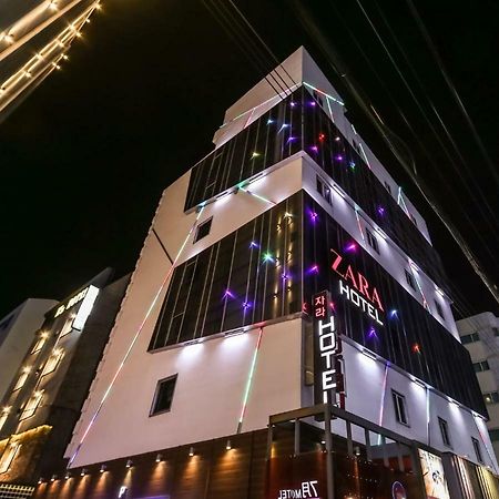 Hotel Zara Чханвон Экстерьер фото