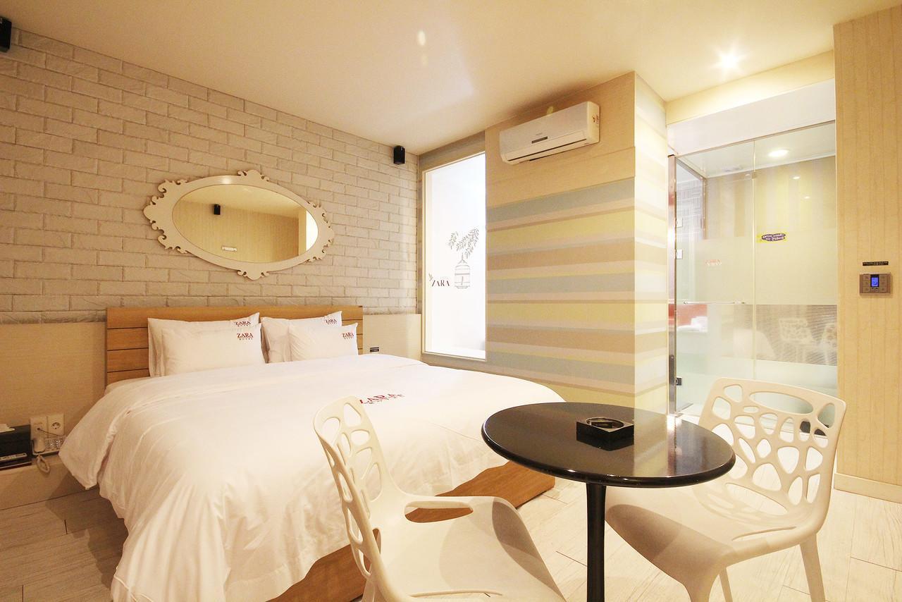 Hotel Zara Чханвон Экстерьер фото
