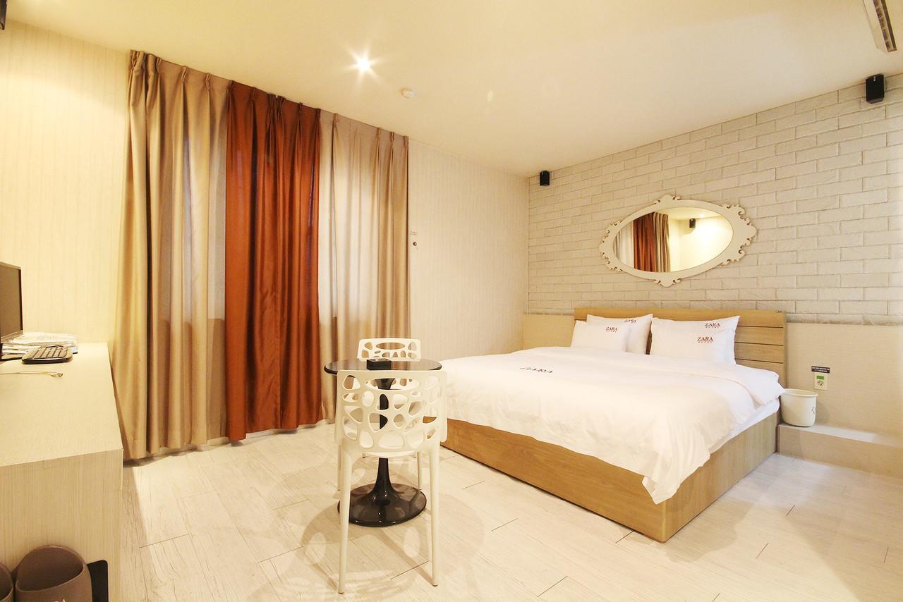 Hotel Zara Чханвон Экстерьер фото