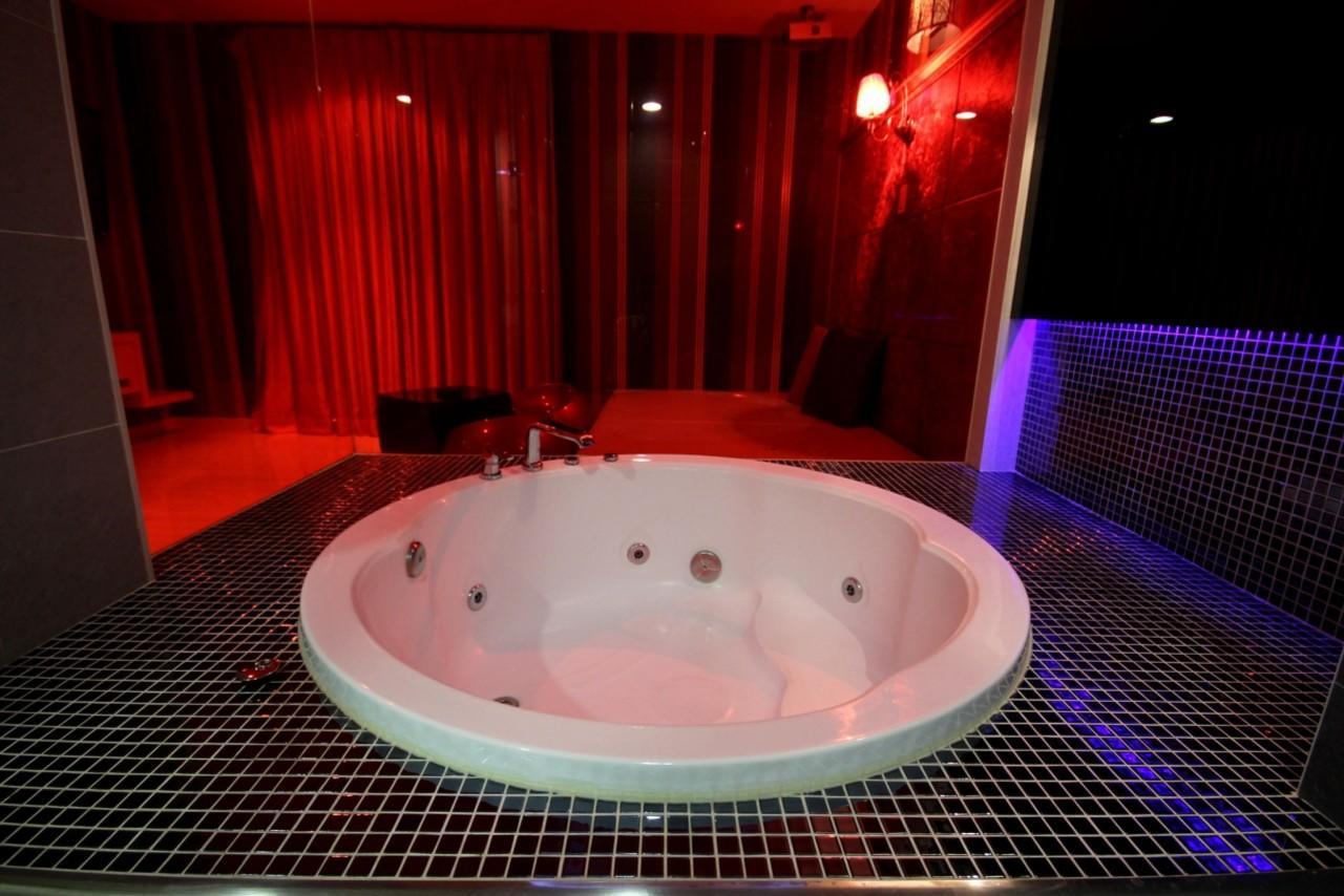 Hotel Zara Чханвон Экстерьер фото