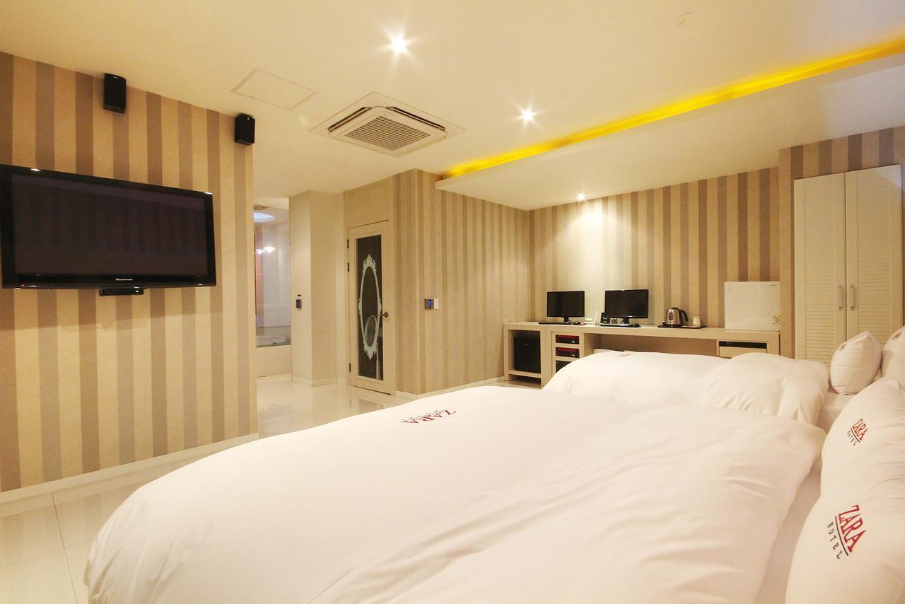 Hotel Zara Чханвон Экстерьер фото