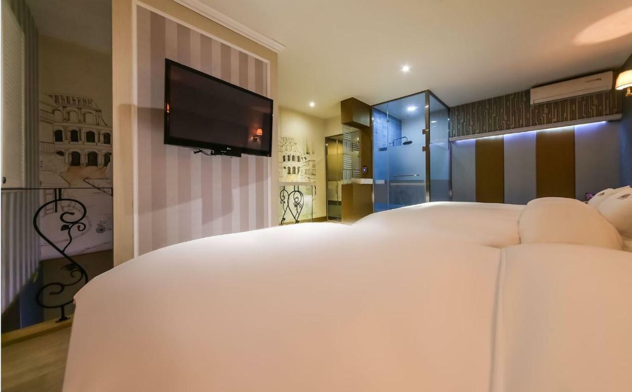 Hotel Zara Чханвон Экстерьер фото