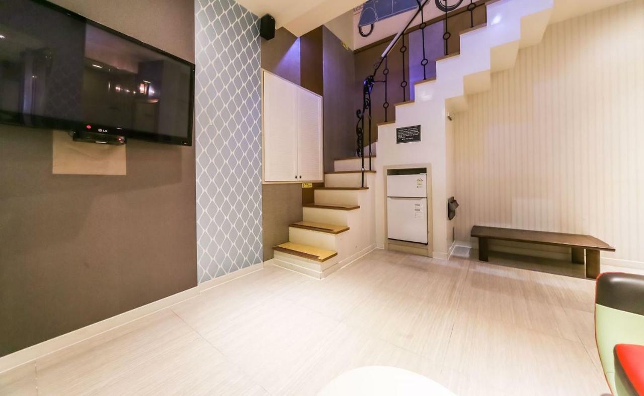 Hotel Zara Чханвон Экстерьер фото