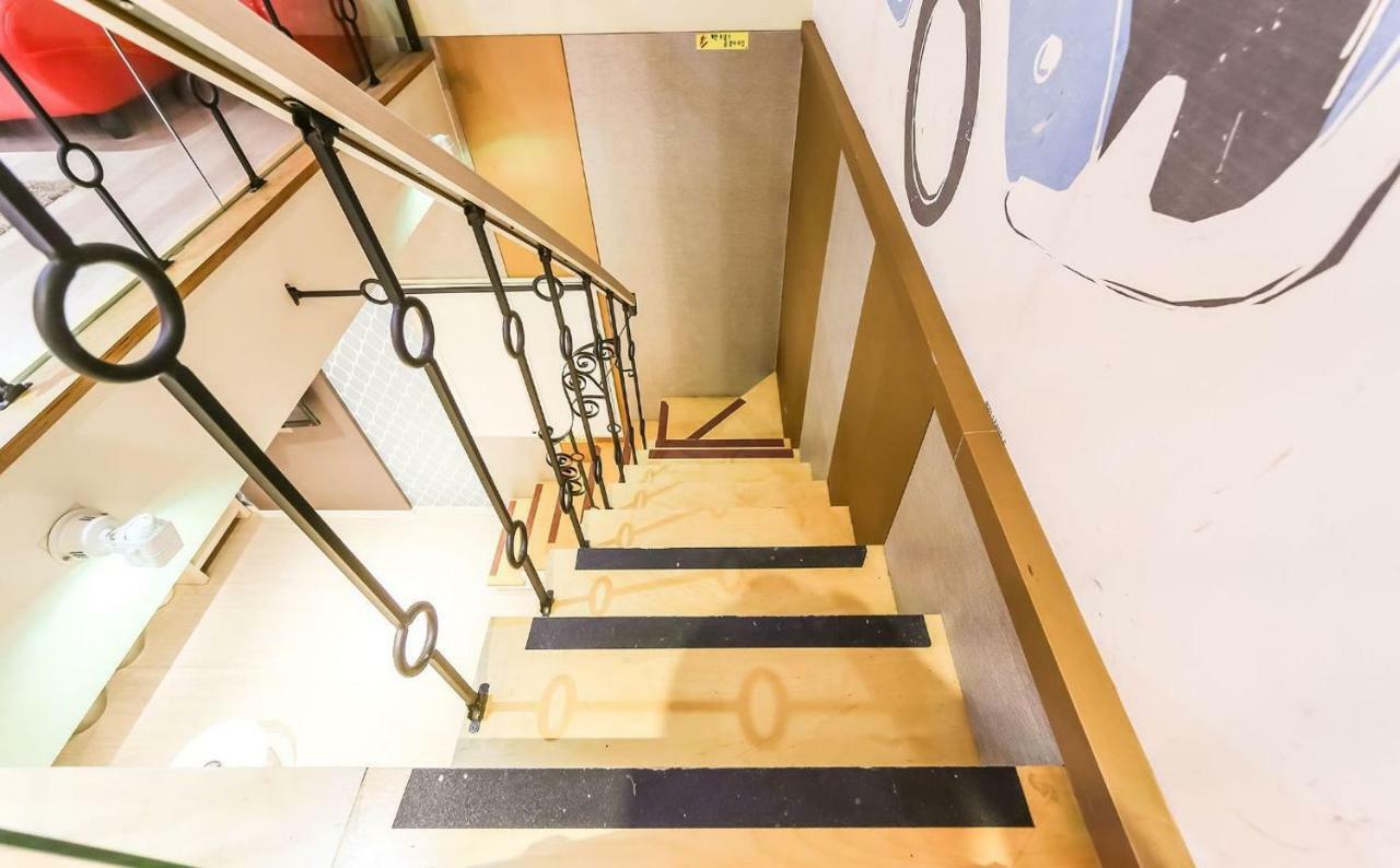 Hotel Zara Чханвон Экстерьер фото
