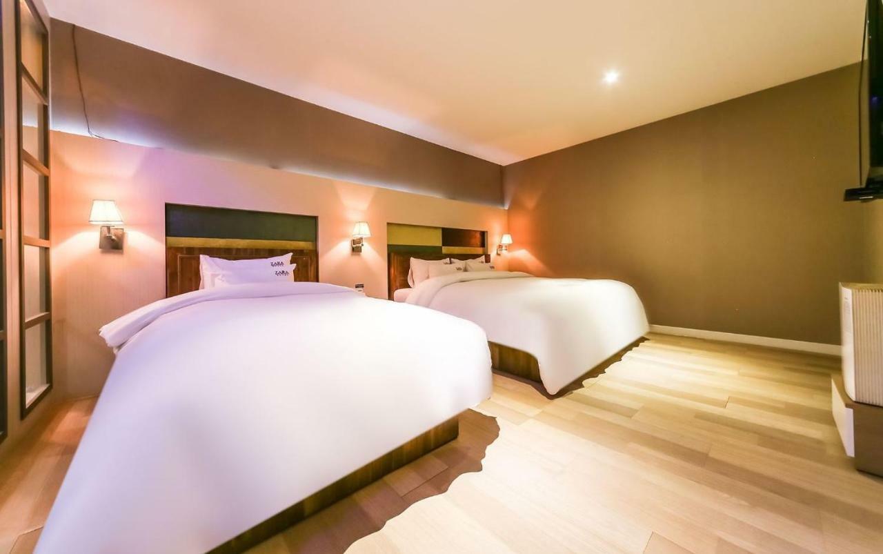 Hotel Zara Чханвон Экстерьер фото
